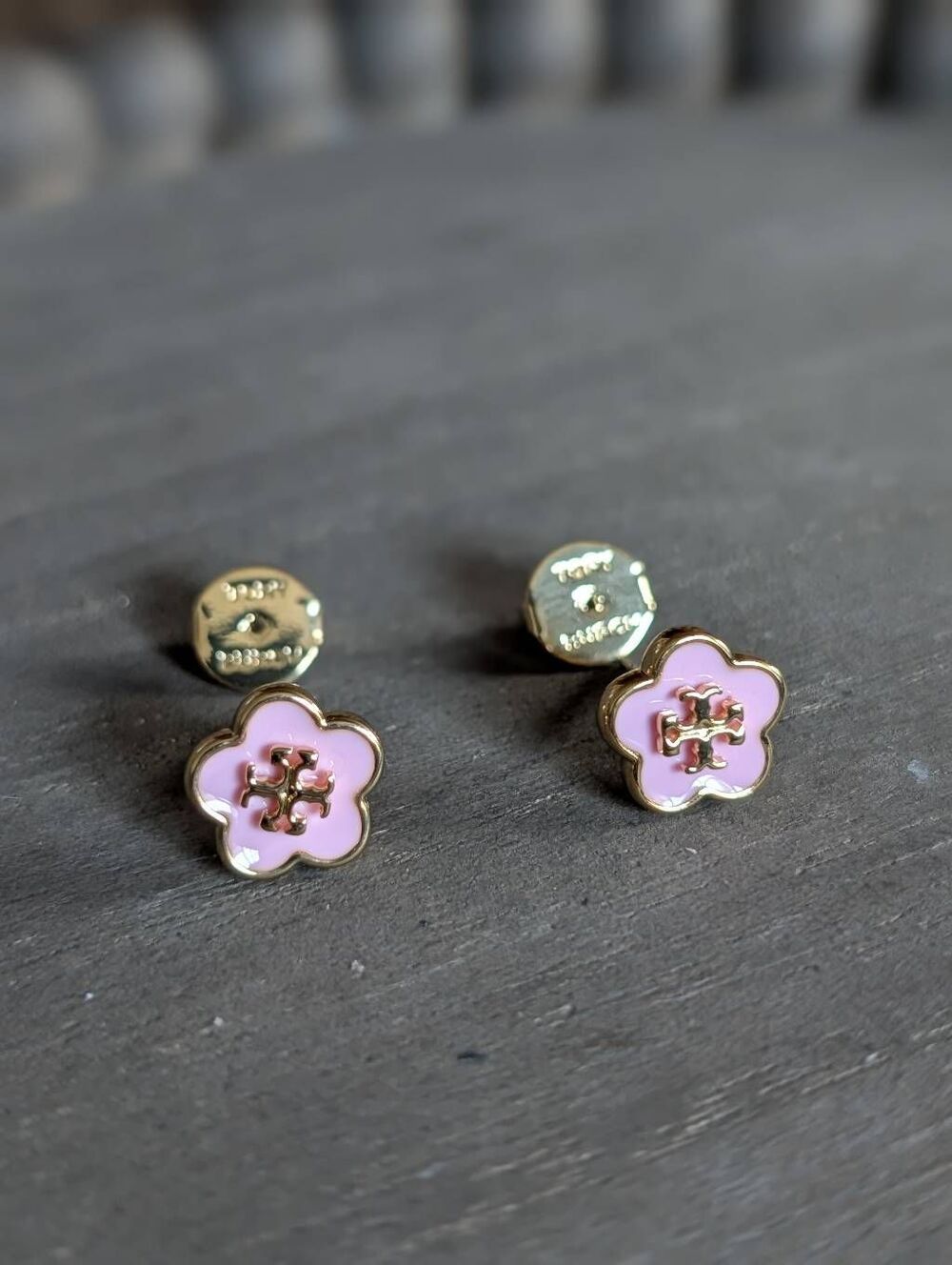 TORY BURCH Kira Mini Pink Enamel Flower Logo T Stud Earrings